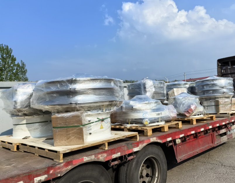 四川眉山篩機(jī)已裝車(chē)，準(zhǔn)備發(fā)貨