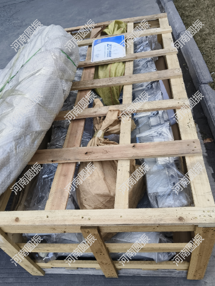 江西省1臺繃網(wǎng)機包裝完成，準備發(fā)貨