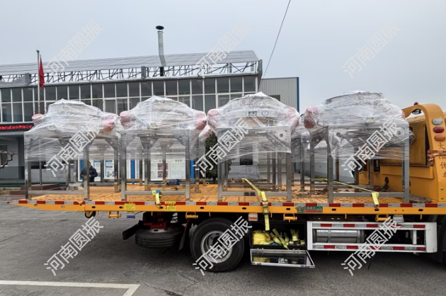 湖南省8臺直排篩裝車，準備發(fā)貨